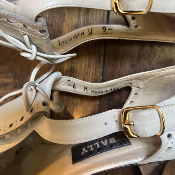 Vintage Bally Made In Italy Kiltie Fringe Size 6M Side Buckle Pumps Gray 90’s - Picture 5 of 10